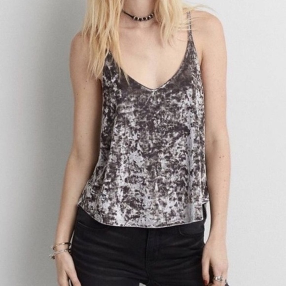 Caution to the wind size small crushed velvet top - Picture 3 of 7